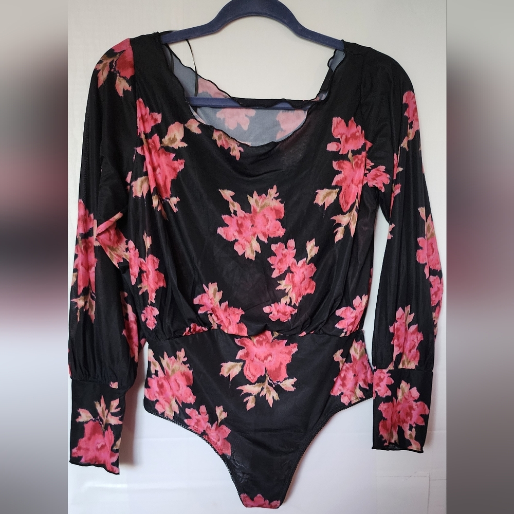 Free People Intimately - Undercover Printed Bodysuit sz Medium NWOT